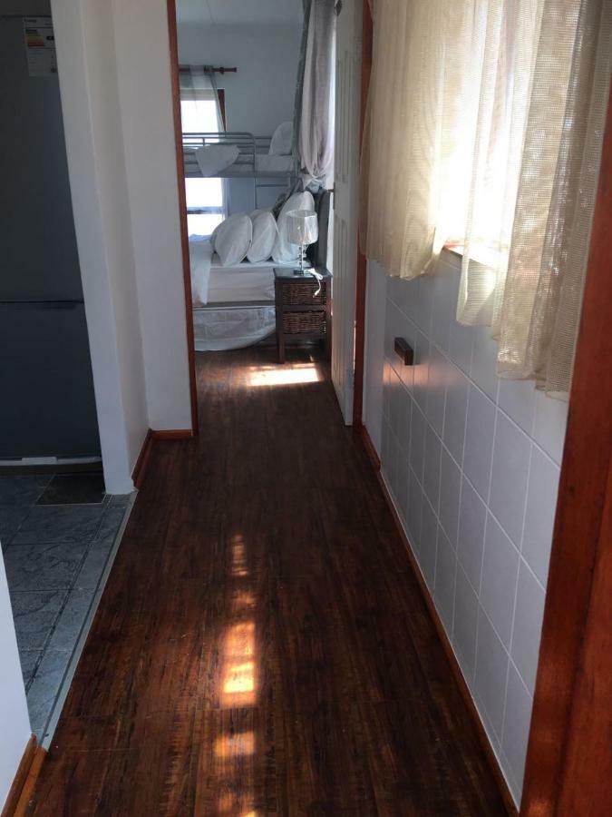 Beautiful In Century City Apartment