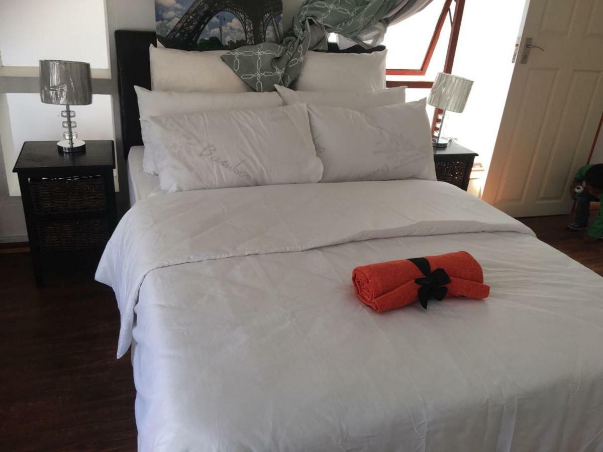 Beautiful In Century City Appartement Le Cap